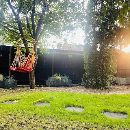 Whispering Pines * Brassó