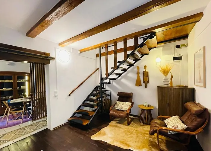 Whispering Pines Brassó