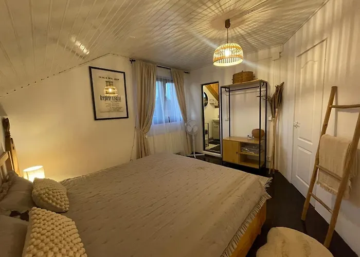 Whispering Pines Brassó