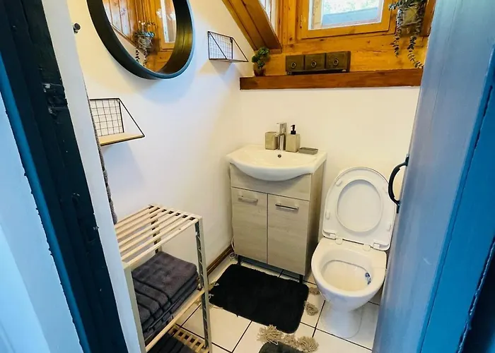 Whispering Pines Nyaraló *